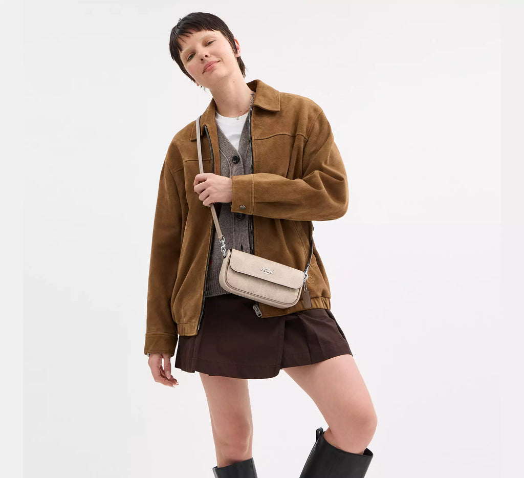 Torebka Coach Hailey Flap Bag in Signature Canvas – Brown / Black (Brązowa / Monogram)